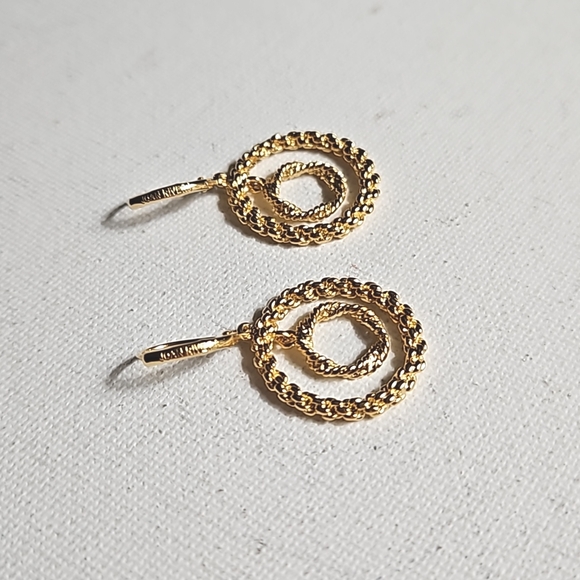 Joan Rivers Pierced Earrings - Picture 2 of 4